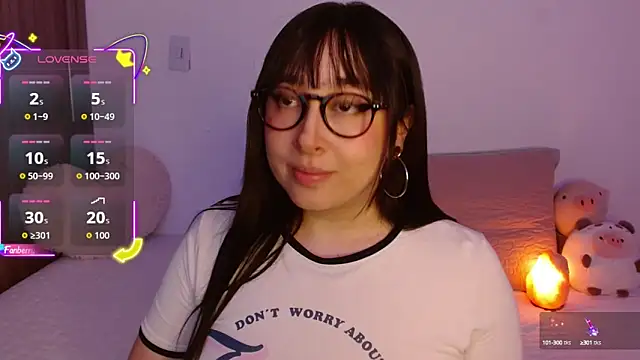 Snapshot of Oliviargf chatting on September 24, 2025, 12:03 am Oliviargf online show from September 24, 2025, 12:03 am