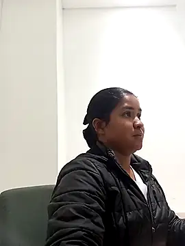 Snapshot of Paula6Colombia chatting on March 14, 2025, 11:22 pm Paula6Colombia online show from March 14, 2025, 11:22 pm