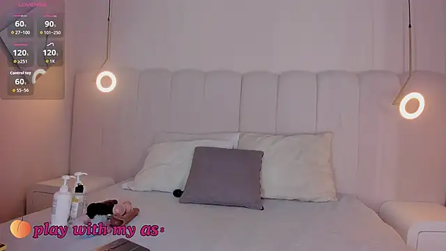 Snapshot of riri_candy chatting on April 13, 2026, 3:34 am riri candy online show from April 13, 2026, 3:34 am