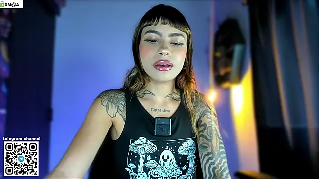 sofiafenty online show from November 25, 2025, 5:57 pm