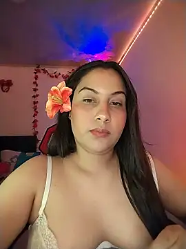 esmeralda jadees online show from May 14, 2026, 1:23 am