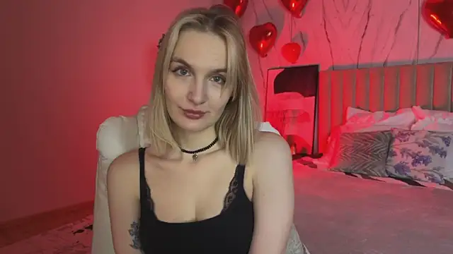  Vikky Moon  online show from March 14, 2026, 1:01 am