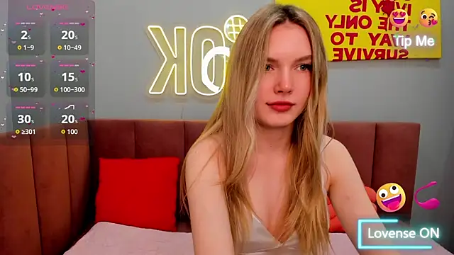 EvelineAmore online show from March 24, 2026, 1:54 am