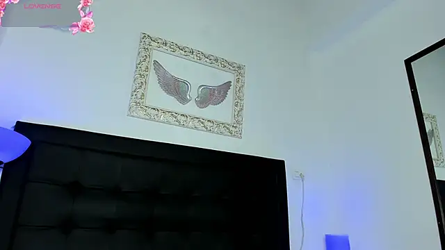 Lola Blondie online show from October 2, 2025, 12:23 pm