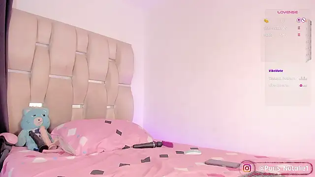 Paris natalie online show from February 1, 2026, 10:52 pm