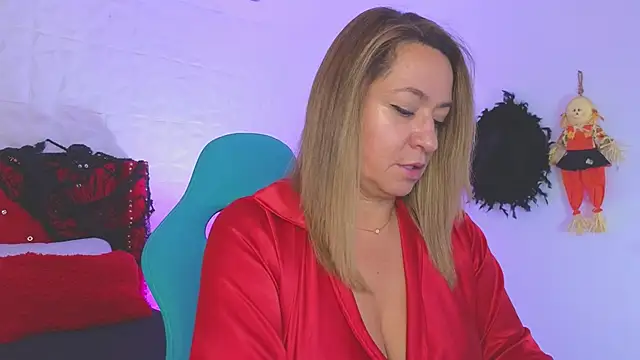 Snapshot of weet_Evans___ chatting on November 1, 2025, 2:57 am weet Evans online show from November 1, 2025, 2:57 am