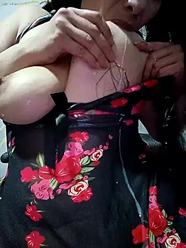 Zoebreastmilk2 online show from June 12, 2026, 10:08 pm