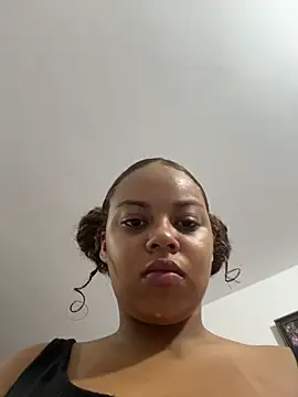 Snapshot of AlesiaCooper chatting on February 22, 2026, 8:07 pm AlesiaCooper online show from February 22, 2026, 8:07 pm