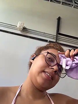 Snapshot of AlesiaCooper chatting on March 13, 2026, 8:37 pm AlesiaCooper online show from March 13, 2026, 8:37 pm