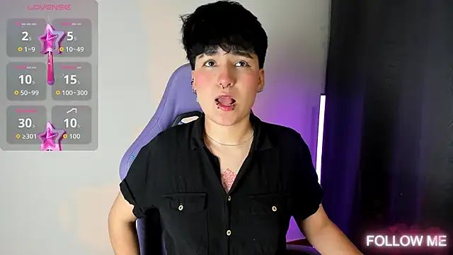 emma cute7 online show from December 14, 2025, 8:52 am