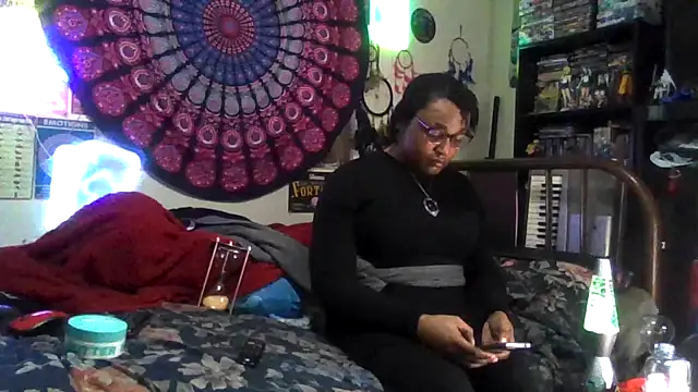 GardeniaFields online show from January 14, 2026, 2:50 am