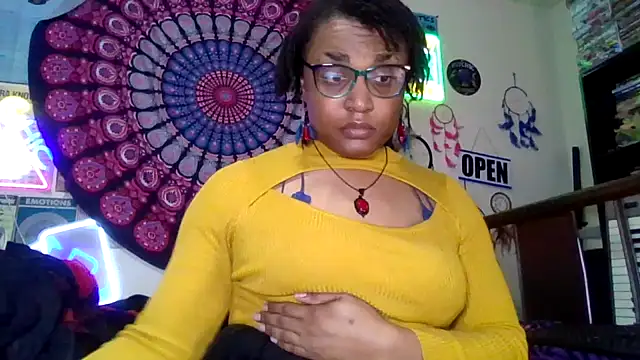 Snapshot of GardeniaFields chatting on May 2, 2026, 7:57 am GardeniaFields online show from May 2, 2026, 7:57 am