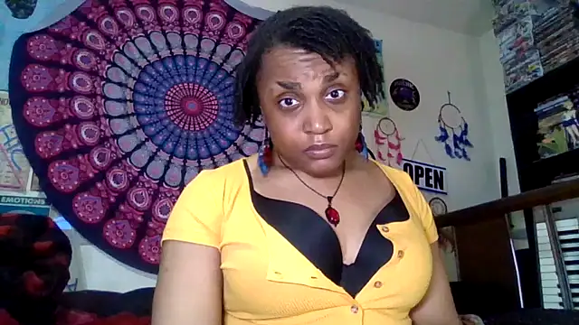 Snapshot of GardeniaFields chatting on May 12, 2026, 5:04 am GardeniaFields online show from May 12, 2026, 5:04 am