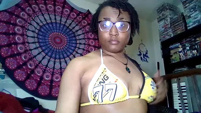 Snapshot of GardeniaFields chatting on May 21, 2026, 7:48 am GardeniaFields online show from May 21, 2026, 7:48 am