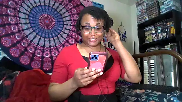 GardeniaFields online show from June 13, 2026, 5:49 am