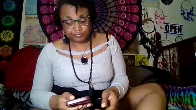 GardeniaFields online show from August 2, 2026, 8:35 am