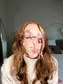 Snapshot of MiraBliss chatting on November 14, 2025, 6:06 pm MiraBliss online show from November 14, 2025, 6:06 pm