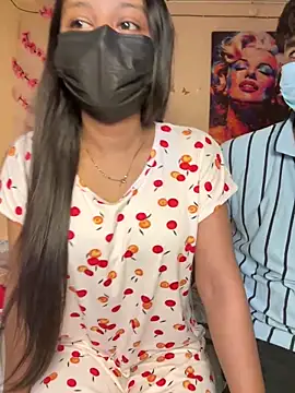 Hotswetie online show from September 26, 2025, 6:28 am