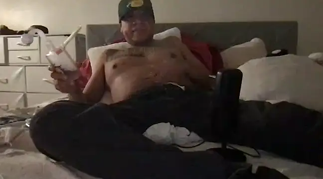 flores6cachondo9 online show from March 12, 2025, 7:59 pm