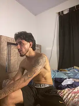 Snapshot of Zayn_kane chatting on May 3, 2026, 2:06 am Zayn kane online show from May 3, 2026, 2:06 am