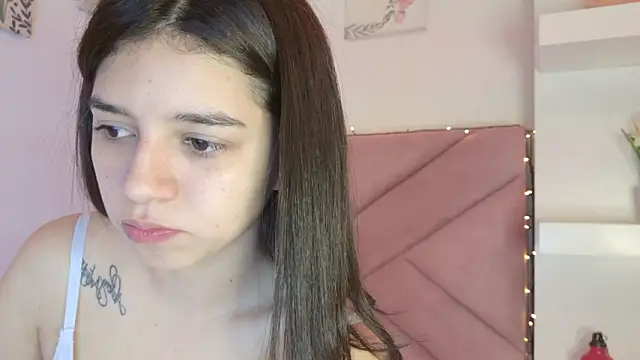 Snapshot of eva_sin18 chatting on February 1, 2026, 11:14 pm eva sin18 online show from February 1, 2026, 11:14 pm