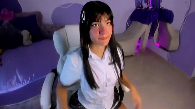 Snapshot of auroracute02 chatting on October 27, 2025, 1:04 pm auroracute02 online show from October 27, 2025, 1:04 pm