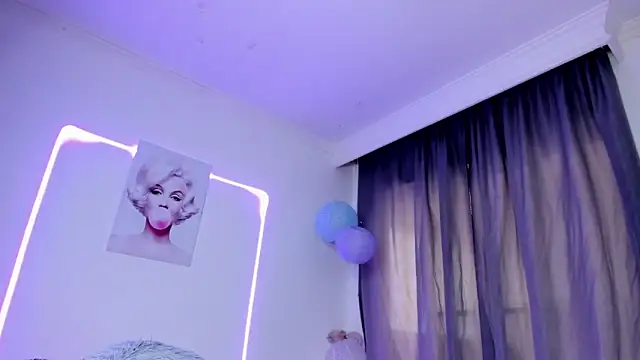 Snapshot of sweet_cinamon chatting on February 2, 2026, 7:56 pm sweet cinamon online show from February 2, 2026, 7:56 pm