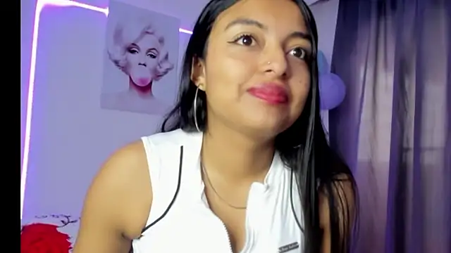 Snapshot of sweet_cinamon chatting on February 3, 2026, 2:44 pm sweet cinamon online show from February 3, 2026, 2:44 pm