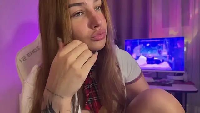 Anna Six online show from December 3, 2025, 1:57 am