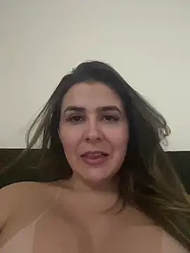 meninaveneno  online show from July 29, 2026, 9:13 pm