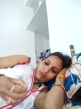 Snapshot of Hotty-Nidhi chatting on March 11, 2025, 10:18 am Hotty-Nidhi online show from March 11, 2025, 10:18 am