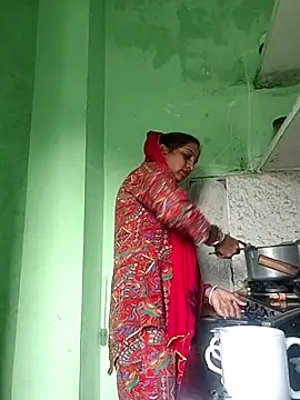 Hotty-Nidhi online show from November 4, 2025, 2:10 am