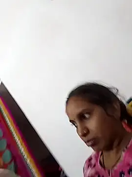 Hotty-Nidhi online show from November 23, 2025, 3:28 am