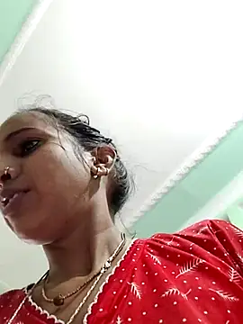 Hotty-Nidhi online show from April 3, 2026, 5:05 am