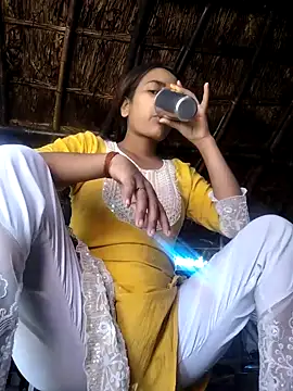 indiancute43 online show from April 11, 2026, 2:16 am