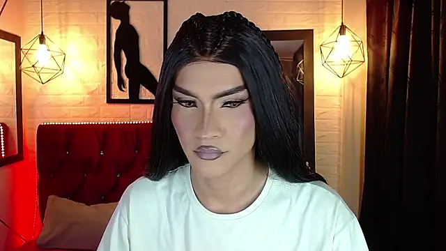 agatha rodriguez online show from November 20, 2025, 1:44 pm