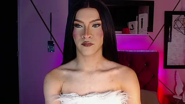 agatha rodriguez online show from March 25, 2026, 7:20 pm