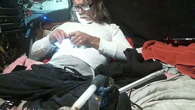 hahard1onestill online show from February 3, 2026, 3:04 am