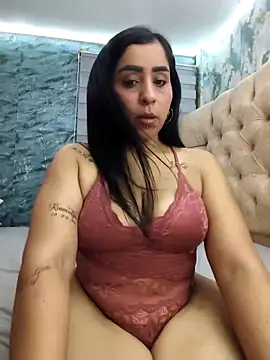 Snapshot of L_ucero chatting on February 7, 2026, 4:38 am L ucero online show from February 7, 2026, 4:38 am