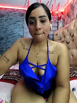 Snapshot of L_ucero chatting on February 13, 2026, 4:19 am L ucero online show from February 13, 2026, 4:19 am