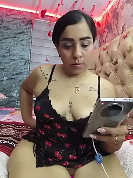 Snapshot of L_ucero chatting on February 15, 2026, 4:31 am L ucero online show from February 15, 2026, 4:31 am