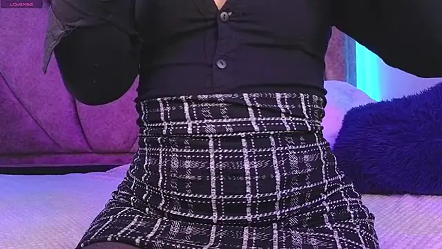 Kanela miller  online show from April 11, 2026, 12:20 pm