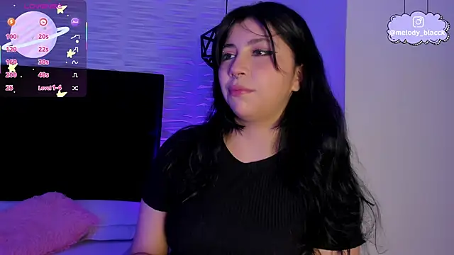 Snapshot of Melody_Black_ chatting on November 11, 2025, 8:20 pm Melody Black online show from November 11, 2025, 8:20 pm