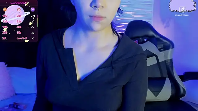 Snapshot of Melody_Black_ chatting on November 13, 2025, 7:57 pm Melody Black online show from November 13, 2025, 7:57 pm