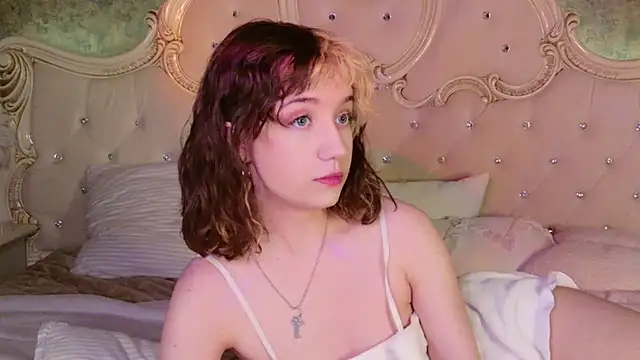 Snapshot of Gia_Riccardo chatting on November 21, 2025, 4:05 pm Gia Riccardo online show from November 21, 2025, 4:05 pm