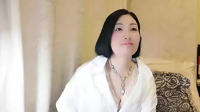 Rachel-6600 online show from April 15, 2026, 2:13 pm