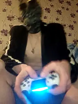 Snapshot of ThePython666 chatting on March 10, 2025, 3:56 am ThePython666 online show from March 10, 2025, 3:56 am