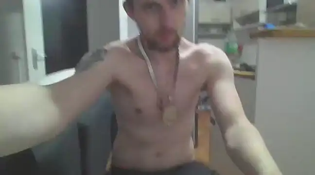 Snapshot of ThePython666 chatting on March 17, 2025, 10:28 pm ThePython666 online show from March 17, 2025, 10:28 pm