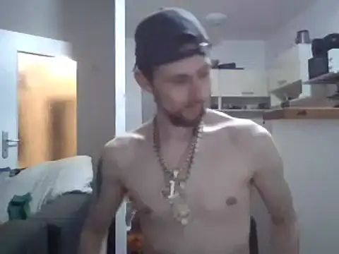 Snapshot of ThePython666 chatting on March 19, 2025, 8:11 pm ThePython666 online show from March 19, 2025, 8:11 pm