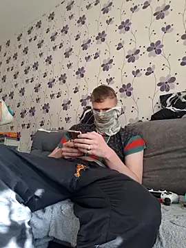 Snapshot of ThePython666 chatting on October 20, 2025, 11:54 am ThePython666 online show from October 20, 2025, 11:54 am